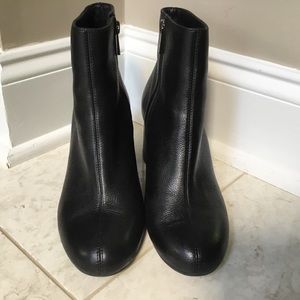 JESSICA SIMPSON black Ruella snakeskin boot 8.5 M